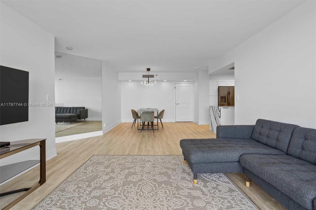5 of 29 - 19101 Ne 36th Ct 2704, Aventura, FL