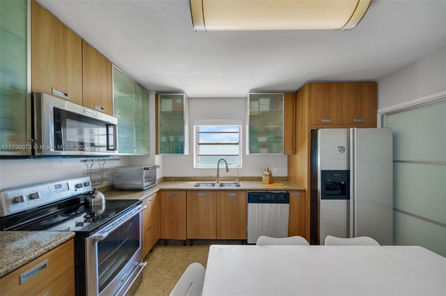 4 of 51 - 5825 Collins Ave 10g, Miami Beach, FL