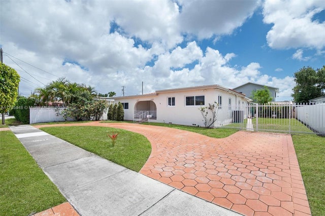 3 of 38 - 241 Nw 46th Ave, Miami, FL