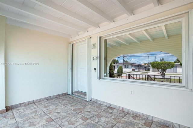 5 of 38 - 241 Nw 46th Ave, Miami, FL