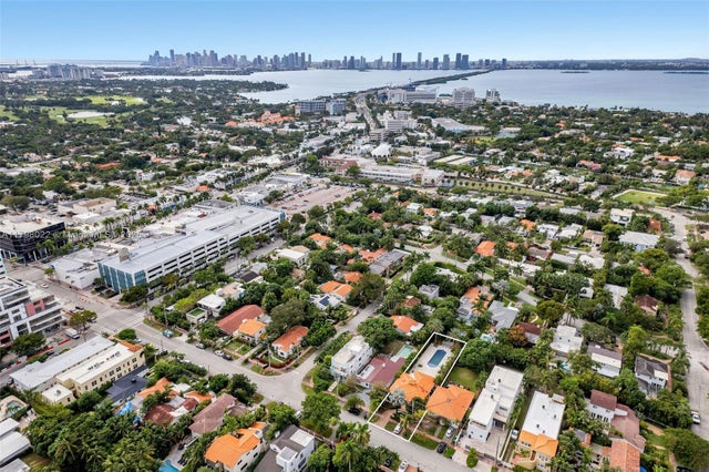 4 of 9 - 4316 Sheridan Ave, Miami Beach, FL