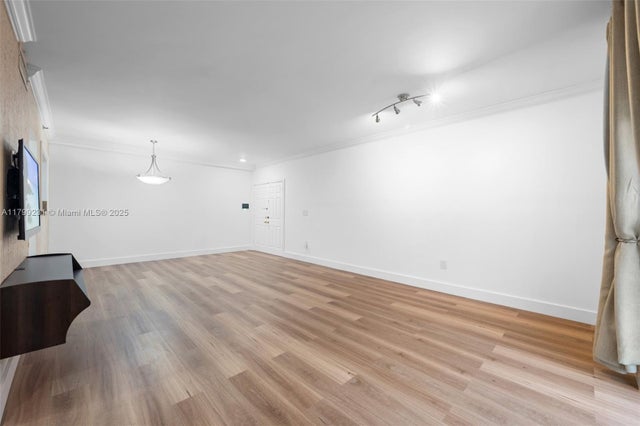 5 of 33 - 1400 Salzedo St 208, Coral Gables, FL