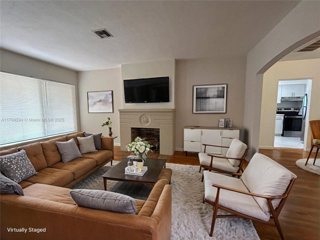 3 of 4 - 1575 Sw 12th Ave, Miami, FL