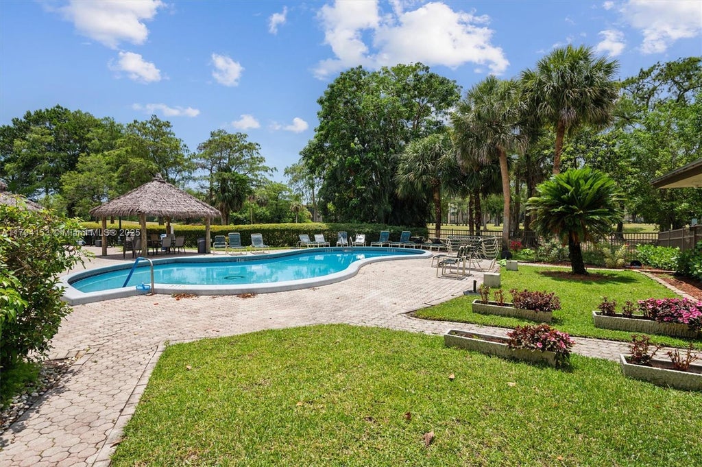 6020 Nw 44th St 309, Lauderhill