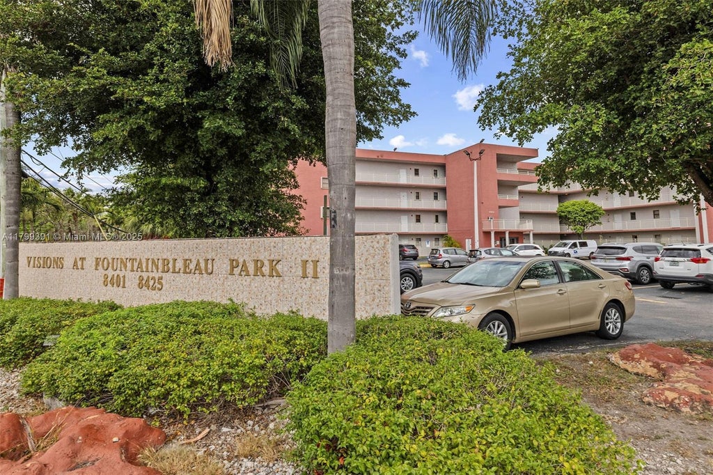8401 Nw 8 St 401, Miami