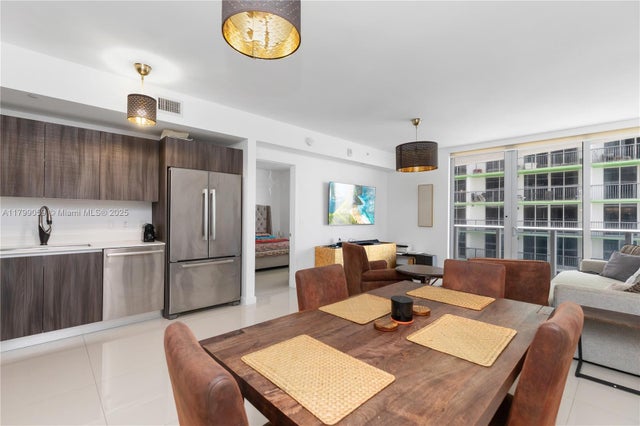 2 of 17 - 488 Ne 18th St 2802, Miami, FL
