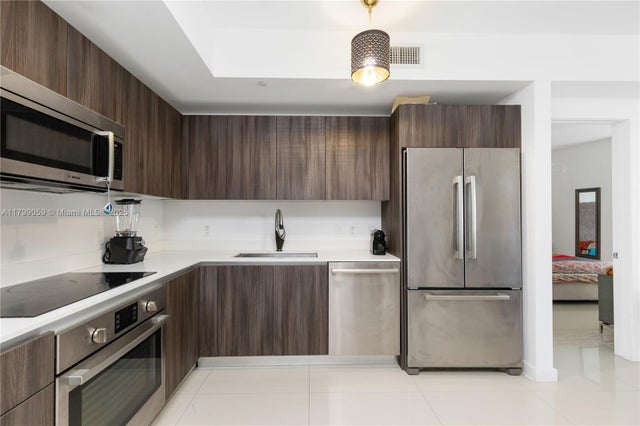 5 of 17 - 488 Ne 18th St 2802, Miami, FL