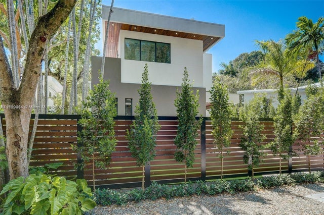 3 of 50 - 1780 Chucunantah Rd, Miami, FL