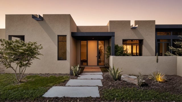 24 Tierra Antigua, Santa Fe