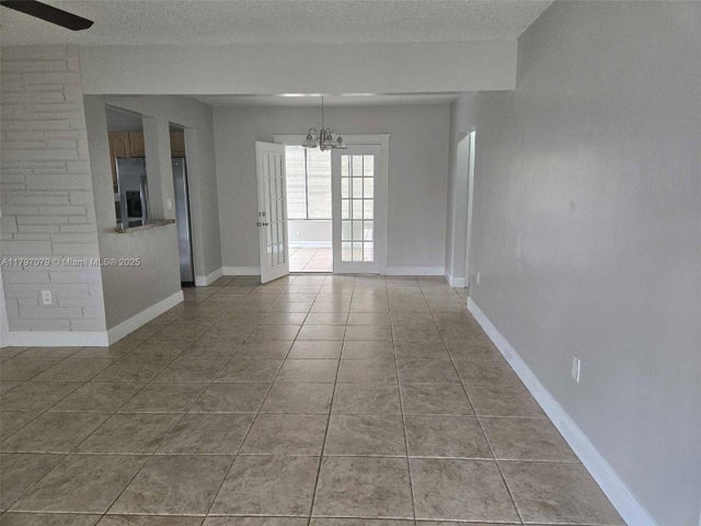 4 of 29 - 7917 Juniper St, Miramar, FL