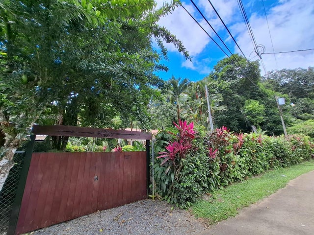 5 of 16 - Costa Rica/central Pacific Coast, Puntarenas,