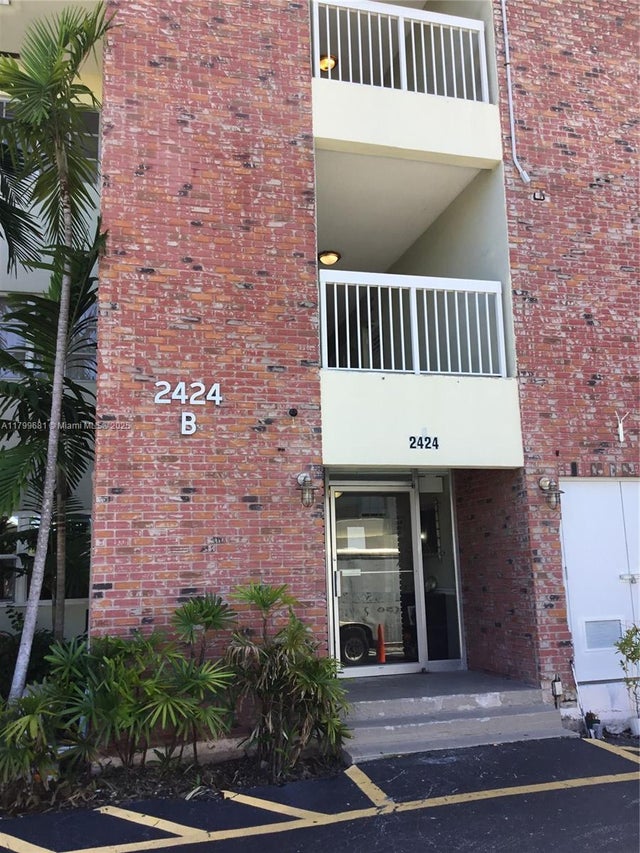 2 of 19 - 2424 Se 17th Cswy 311b, Fort Lauderdale, FL