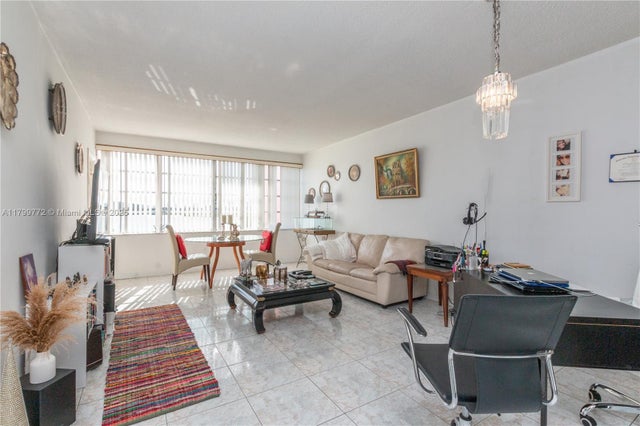 3 of 27 - 18555 Ne 14th Ave 612, Miami, FL