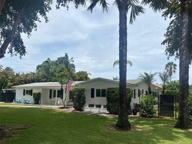 2 of 21 - 16195 Sw 78th Ave, Palmetto Bay, FL