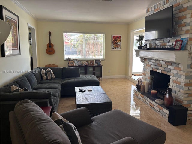 3 of 21 - 16195 Sw 78th Ave, Palmetto Bay, FL