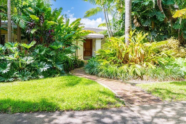 1 of 22 - 550 Ne 94th St, Miami Shores, FL