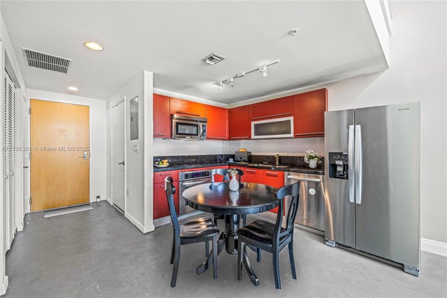 3 of 45 - 244 Biscayne Blvd 645, Miami, FL