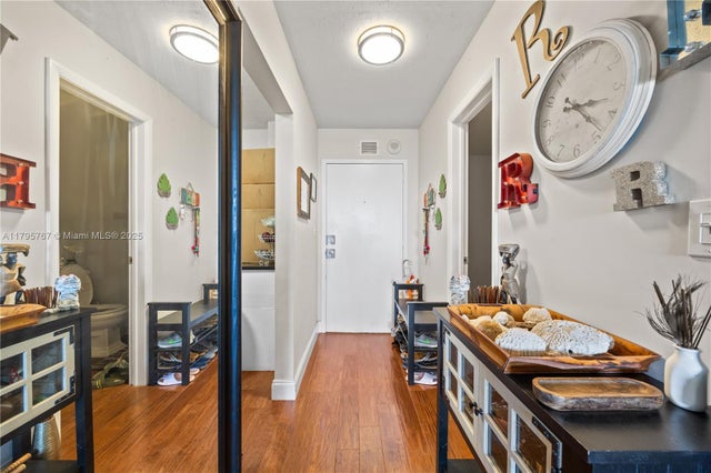 4 of 38 - 1470 Ne 125th Ter Ph9, North Miami, FL