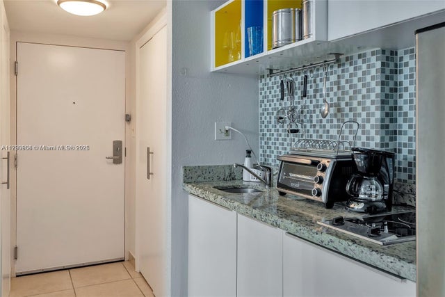 2 of 26 - 19201 Collins Ave 1001, Sunny Isles Beach, FL