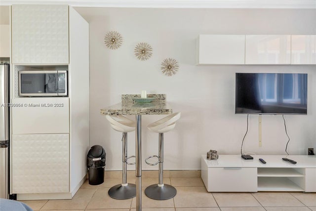 4 of 26 - 19201 Collins Ave 1001, Sunny Isles Beach, FL