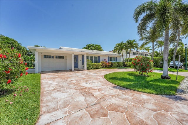 2 of 55 - 121 Tacoma Ln, Palm Beach Shores, FL