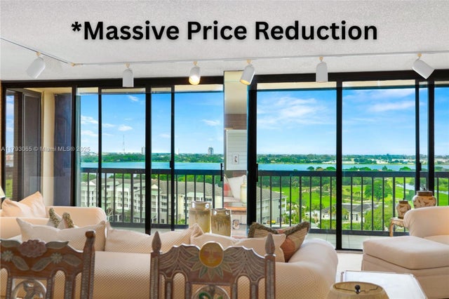 2450 Presidential Way 1607, West Palm Beach