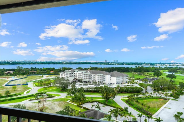 3 of 44 - 2450 Presidential Way 1607, West Palm Beach, FL