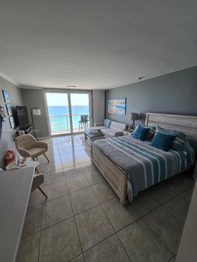 4 of 7 - 19201 Collins Ave 712, Sunny Isles Beach, FL
