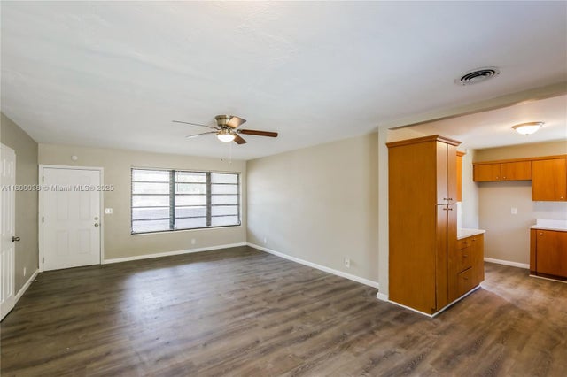 3 of 15 - 311 Nw 42nd St, Deerfield Beach, FL