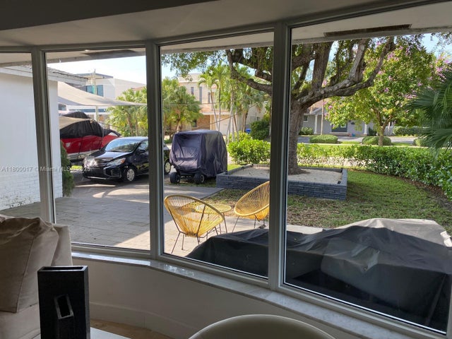 2 of 34 - 1103 Washington St, Hollywood, FL
