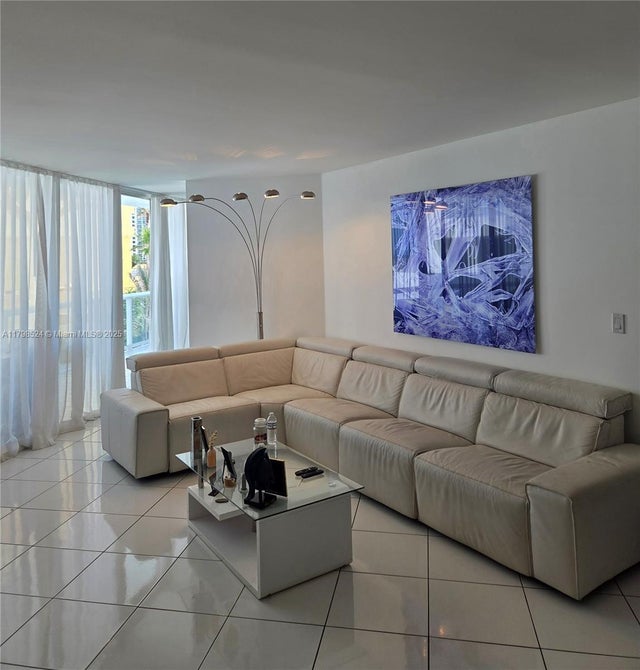 5 of 30 - 16425 Collins Ave 312, Sunny Isles Beach, FL