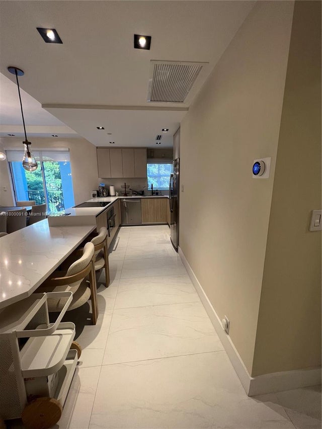 3 of 33 - 3900 Island Blvd B308, Aventura, FL