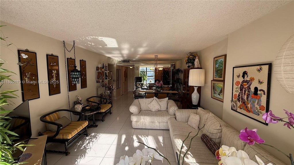 400 Leslie Dr 326, Hallandale Beach