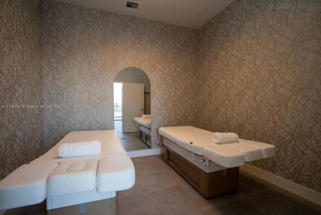 4 of 11 - 229 Sw 9th St 404, Miami, FL