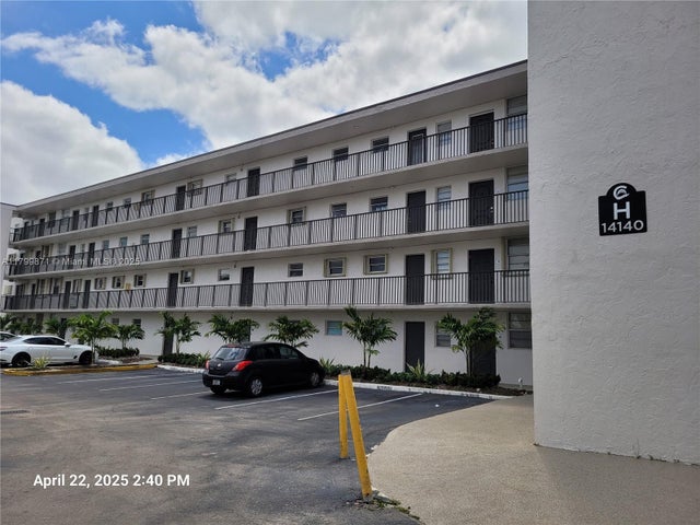 4 of 42 - 14140 Sw 84th St 301-h, Miami, FL