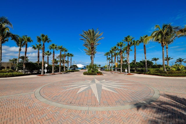 4 of 37 - 37 E Harbour Isle Dr E 206, Fort Pierce, FL