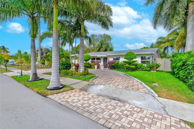 1 of 34 - 1480 Sw 5th Ave, Deerfield Beach, FL