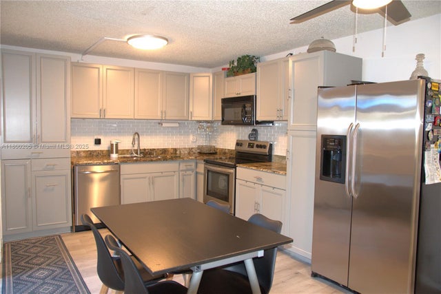4 of 16 - 3971 August Dr 1801, Lake Worth, FL