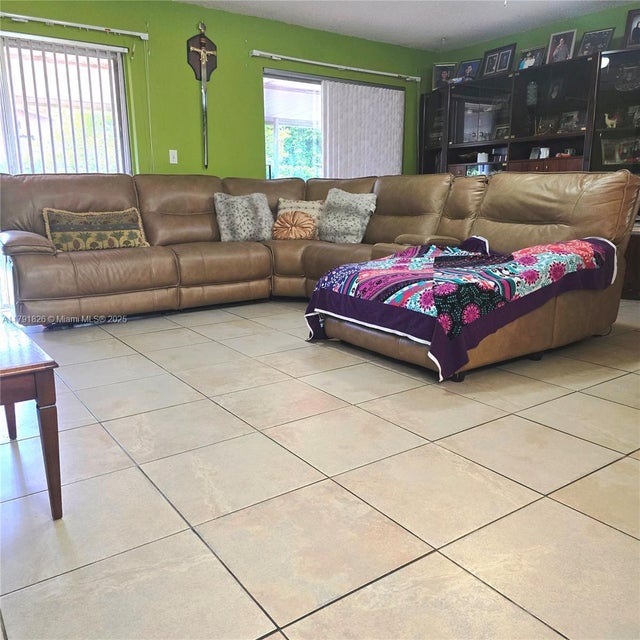 5 of 19 - 12900 Sw 81st St, Kendall, FL