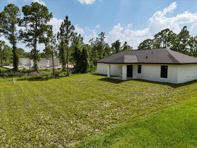 3 of 45 - 631 S Summit Ave, Lehigh Acres, FL