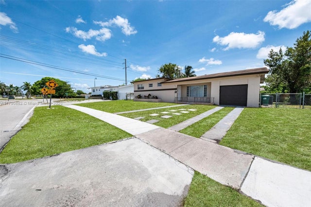 2 of 53 - 710 Nw 187th Dr, Miami Gardens, FL