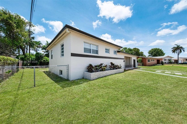 5 of 53 - 710 Nw 187th Dr, Miami Gardens, FL