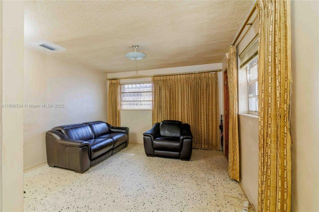 5 of 23 - 6723 Sw 13th Ter, Miami, FL