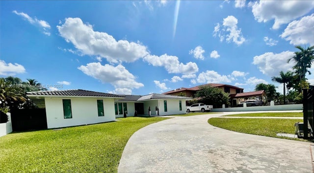 4 of 55 - 2721 Sw 130th Ave, Miami, FL