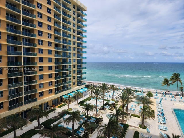 4 of 18 - 2501 S Ocean Dr 723, Hollywood, FL