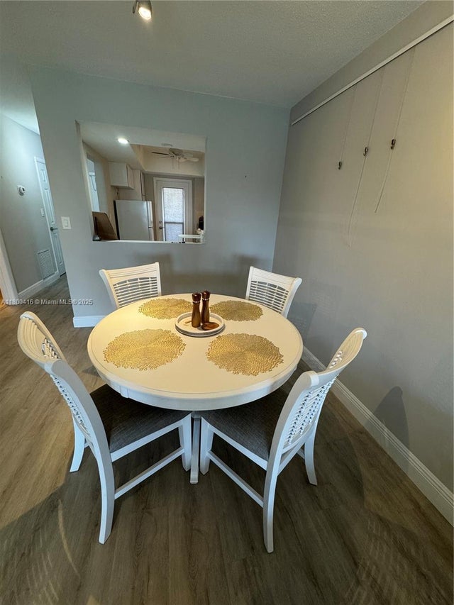 5 of 33 - 1000 Sw 12th St 301, Fort Lauderdale, FL