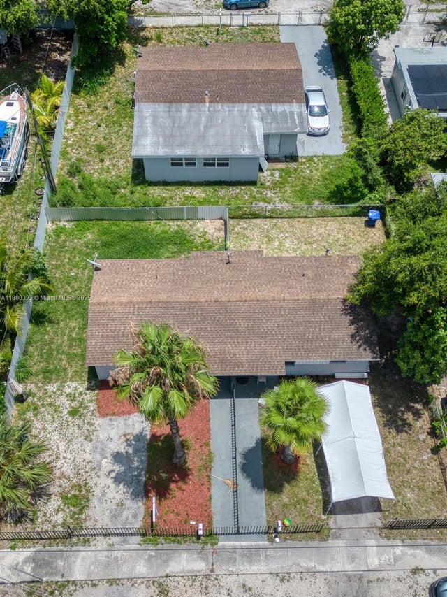 2 of 51 - 3051 Nw 77th St, Miami, FL