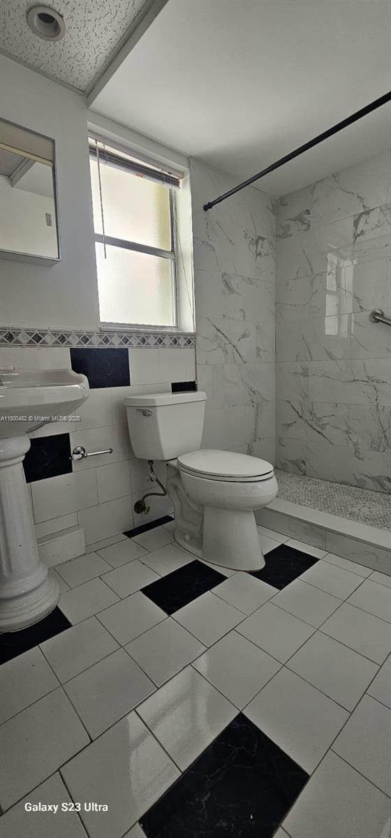 5 of 11 - 8595 Sunrise Lakes Blvd 307, Sunrise, FL