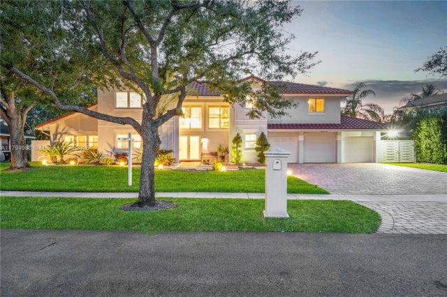 2 of 90 - 20230 Nw 7th St, Pembroke Pines, FL