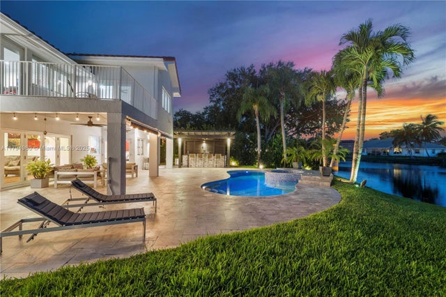 4 of 90 - 20230 Nw 7th St, Pembroke Pines, FL